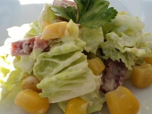 Салат с пекинской капустой и копченой колбасой