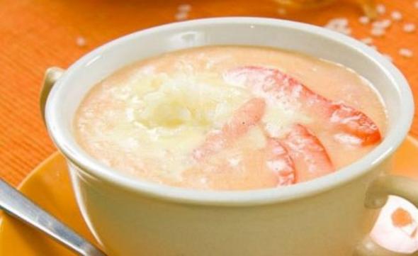 Суп-пюре из риса, лука и помидоров