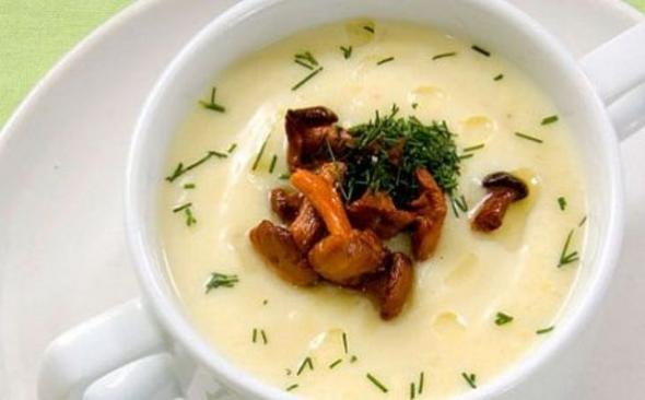 Суп-пюре из кабачков с грибами
