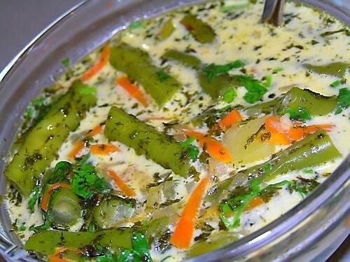 "Марсельский суп" с зеленой фасолью и сливками