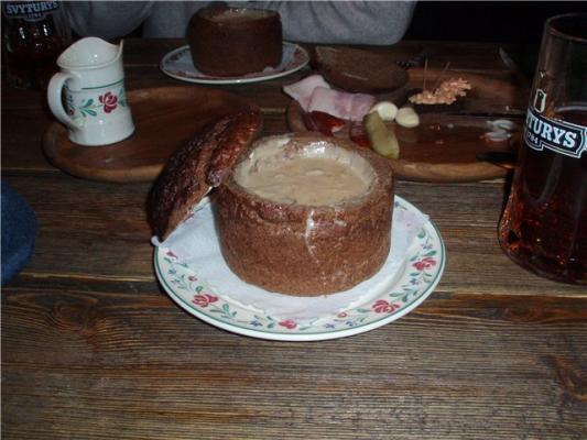 Грибной крем-суп в хлебе